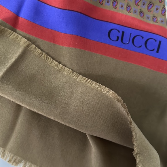 Gucci 100% Silk Plaid & Paisley Scarf - Picture 8 of 10